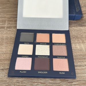 Beautycounter Velvet Eyeshadow Palette - Romantic